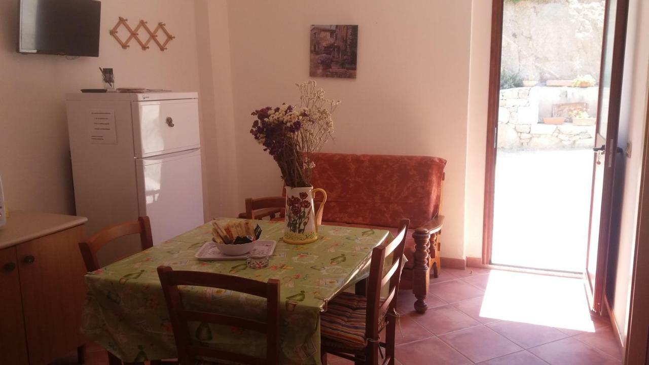 Casa Lucia Campagna Relax Guest House Dorgali Ngoại thất bức ảnh